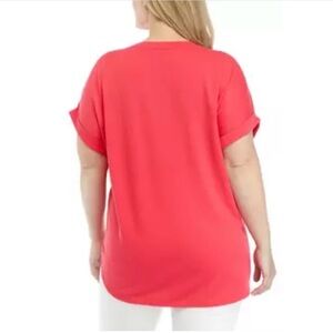 NWOT Plus Size Cuff Short Sleeve Smile. Women’s 3x top
